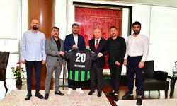 Denizlispor yönetimi Vali Coşkun’la buluştu
