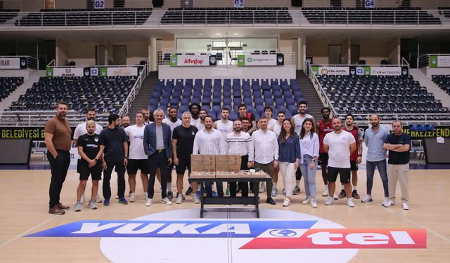 Boston Drink & Dessert, Denizli Basket takımı ile sponsorluk anlaşması imzaladı