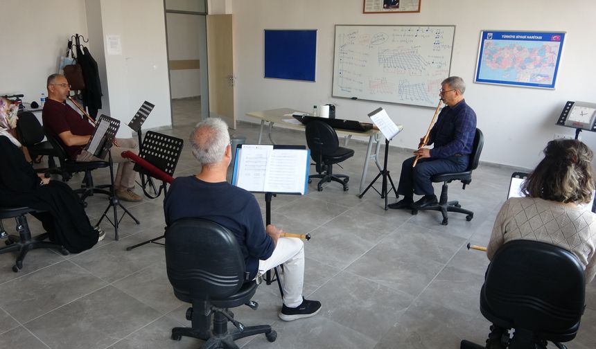 Ney kursuna ilgi her geçen gün artıyor