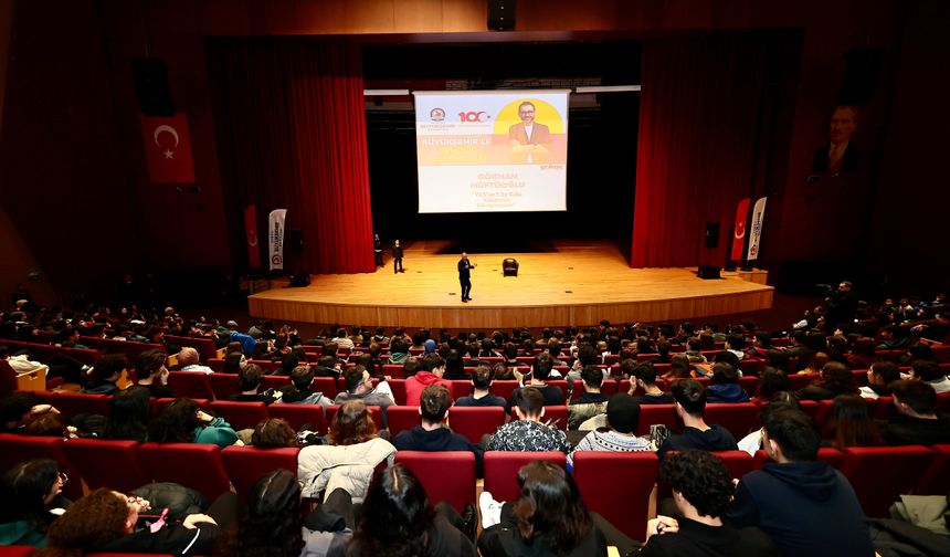 Büyükşehir’le Gençlik Buluşmaları’nda, Gri Koç rüzgarı esti